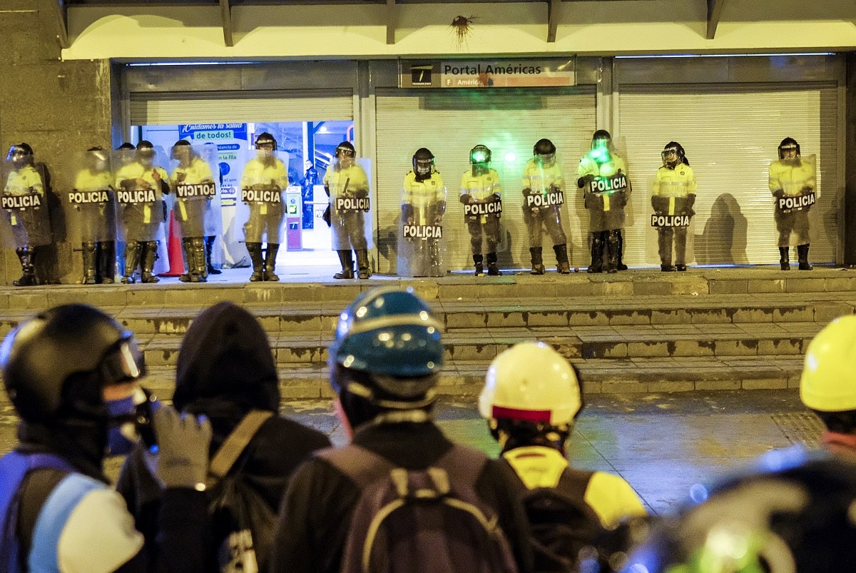 Confirman Uso Del Portal Suba Y Americas De Transmilenio Como Centro De Detencion De Manifestantes En Paro Nacional Contagio Radio